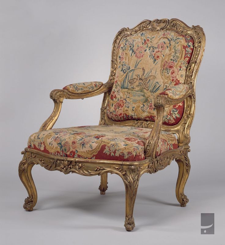 صندلی کلاسیک سلطنتی آنتیک